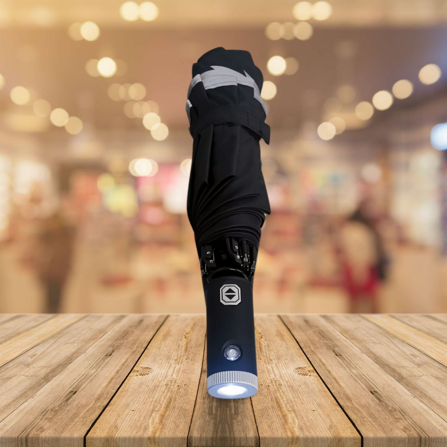 https://www.hodaumbrella.com/tri-folding-umbrella-with-cost-effective-led-torch-product/