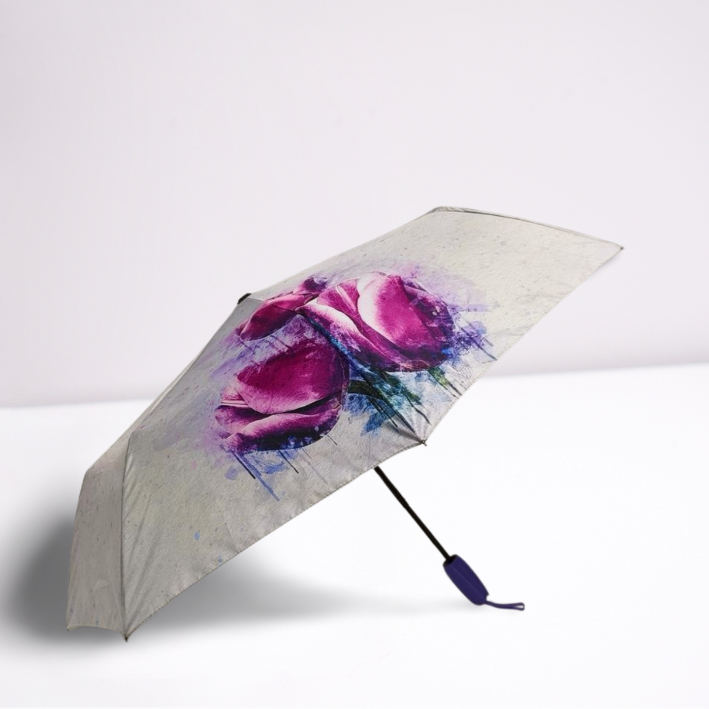 https://www.hodaumbrella.com/three-fold-umbrella-with-tulip-shaped-handle-product/
