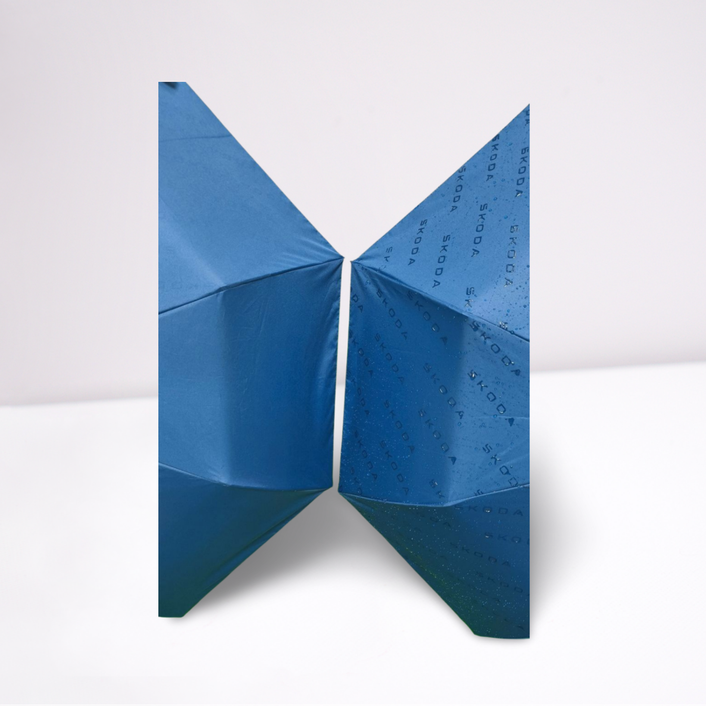 https://www.hodaumbrella.com/watermark-printing-three-fold-umbrella-product/